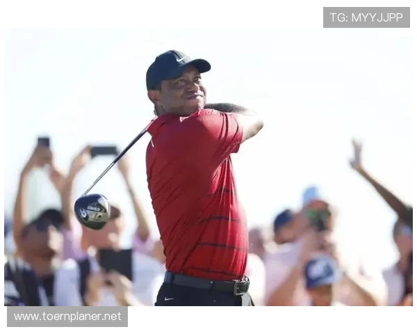 J1联赛最佳教练获年度奖项，展望新赛季整体挑战走势清晰