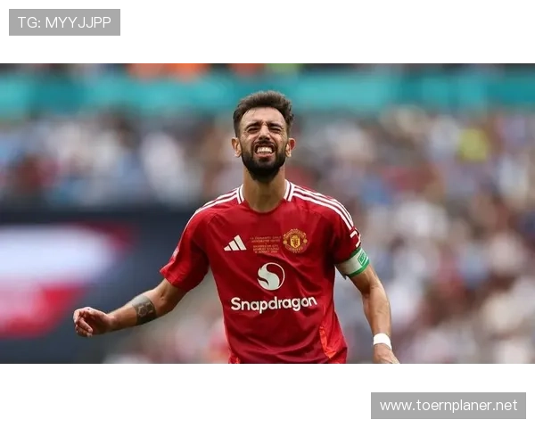 B费是否具备领袖气质?战术角色与场内外影响力解读 B费是否具备领袖气质?战术角色与场内外影响力解读