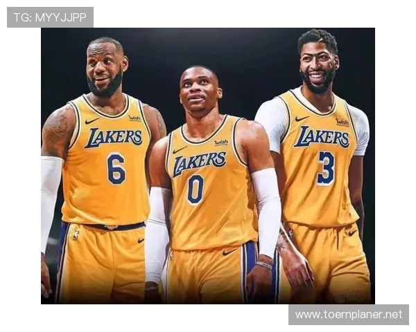 B费球权分配对球队攻防平衡的影响分析 B费球权分配对球队攻防平衡的影响分析