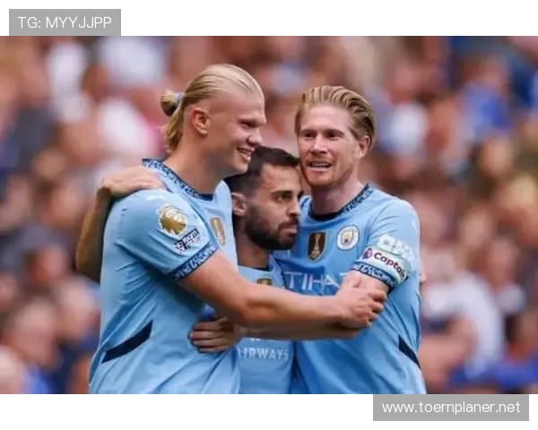 阿尔瓦雷斯与哈兰德终结效率及战术适配对比分析 阿尔瓦雷斯与哈兰德终结效率及战术适配对比分析