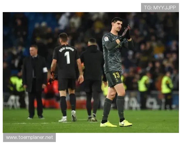 库尔图瓦:2018世界杯金手套得主与比利时黄金一代支柱解析 库尔图瓦:2018世界杯金手套得主与比利时黄金一代支柱解析