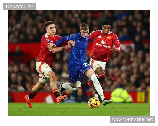 利物浦中场重建后控制力出现波动,赛季走势面临关键检验 利物浦中场重建后控制力出现波动,赛季走势面临关键检验