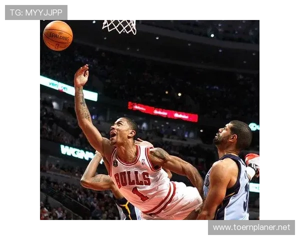 德里克·罗斯突破助攻转变提升球队关键时刻效率