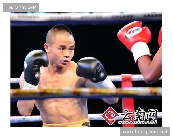 熊朝忠家里摆满金腰带，邻居以为开了五金店